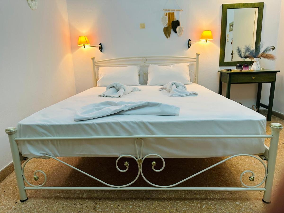 Ancora Hotel 포로스타운 외부 사진